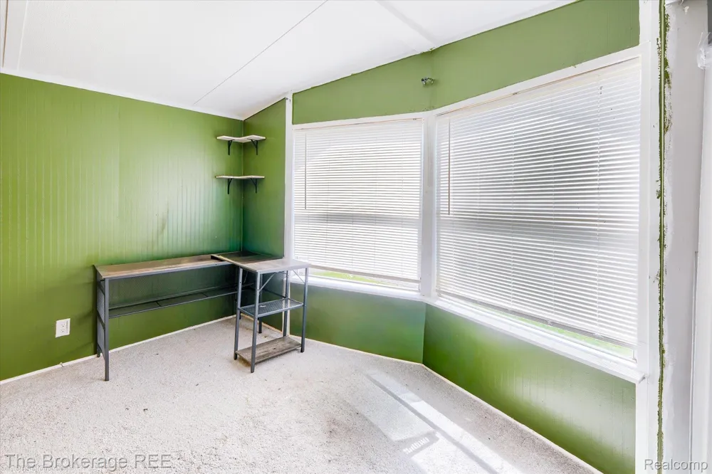 4441 Beechwood Brandon Charter Township, MI 48346
