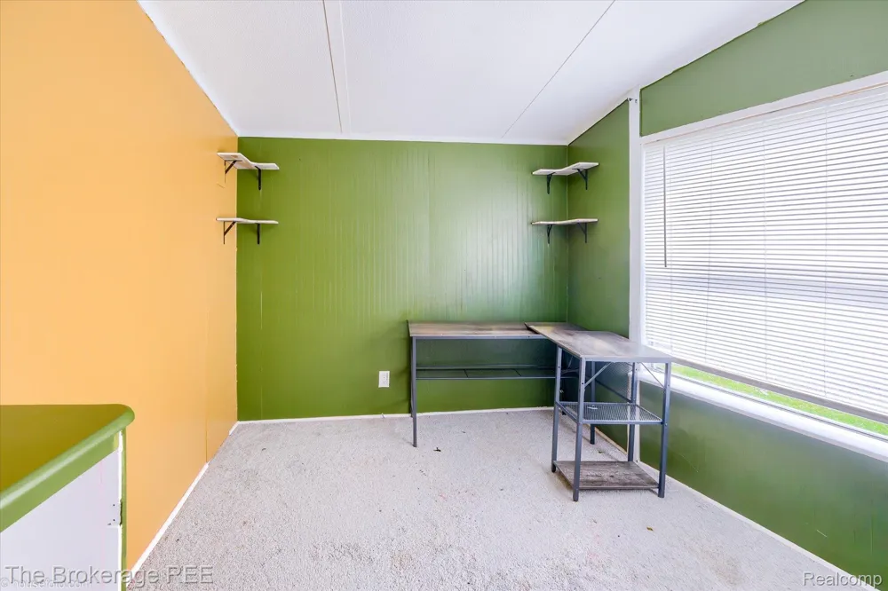4441 Beechwood Brandon Charter Township, MI 48346