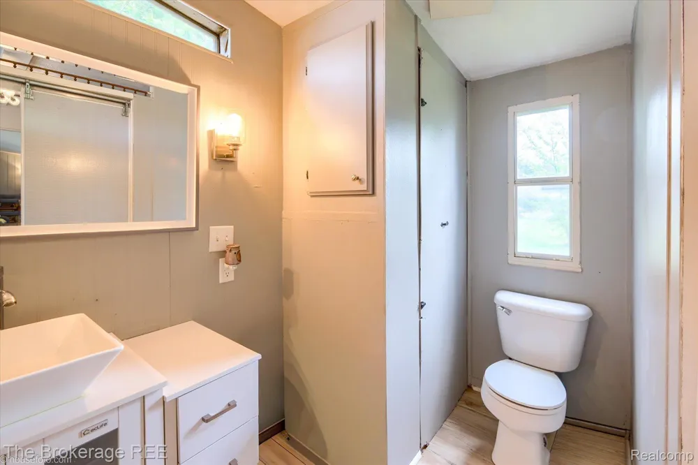 4441 Beechwood Brandon Charter Township, MI 48346