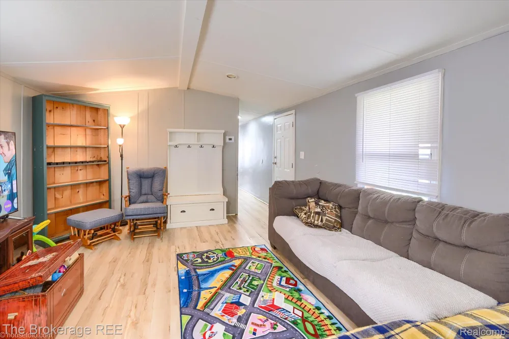 4441 Beechwood Brandon Charter Township, MI 48346