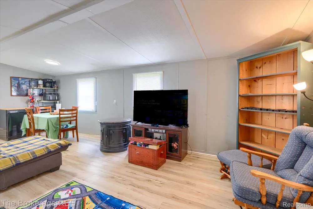 4441 Beechwood Brandon Charter Township, MI 48346
