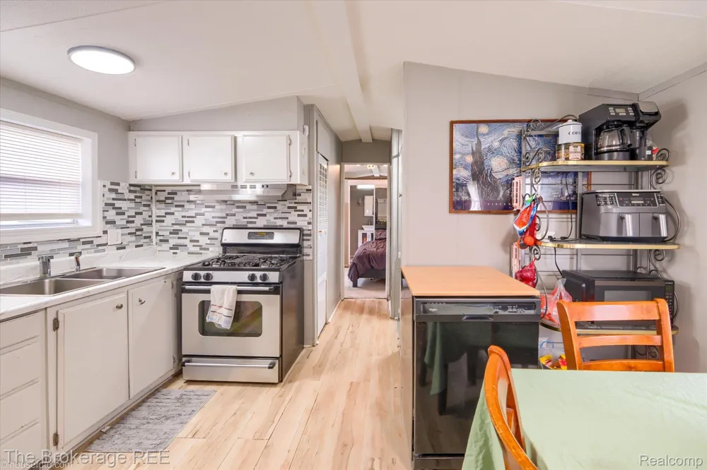 4441 Beechwood Brandon Charter Township, MI 48346