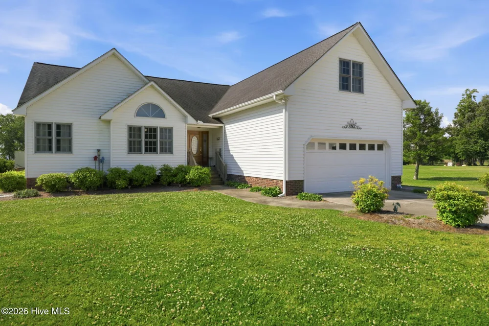 856 Wide Waters Drive Bath, NC 27808