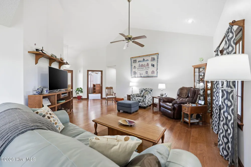 856 Wide Waters Drive Bath, NC 27808