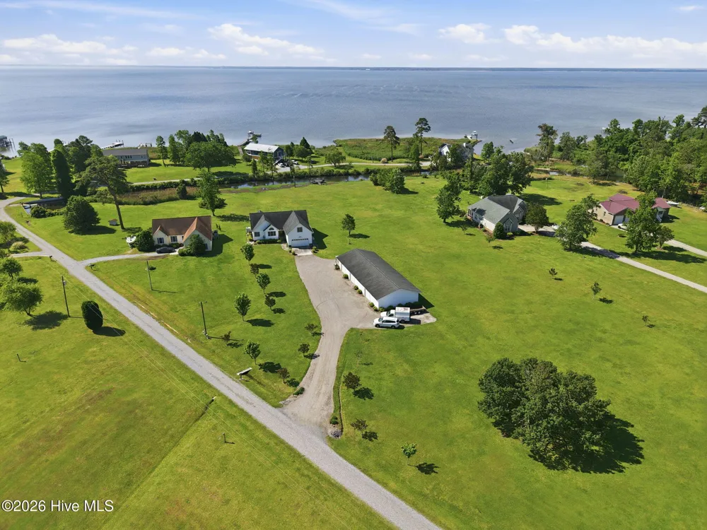 856 Wide Waters Drive Bath, NC 27808