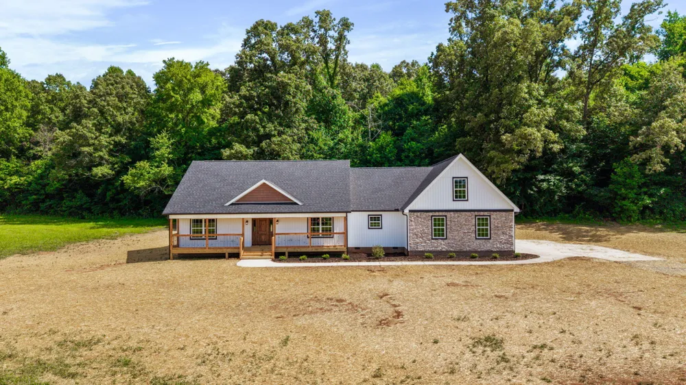 2959 Highway 163 Delano, TN 37325