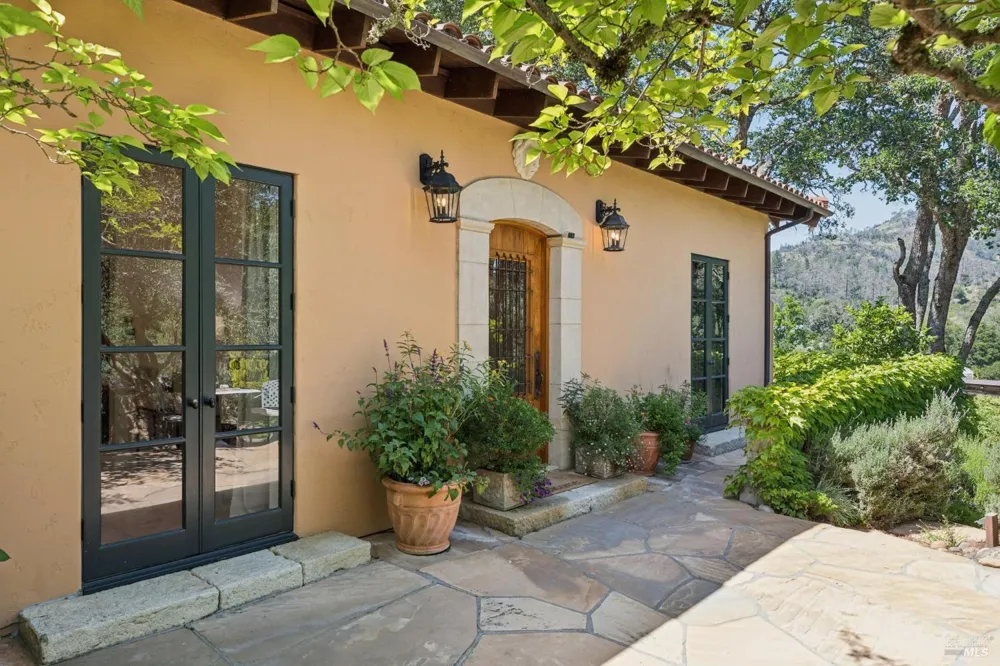 391 Crystal Springs Road St. Helena, CA 94574