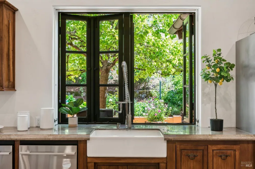391 Crystal Springs Road St. Helena, CA 94574