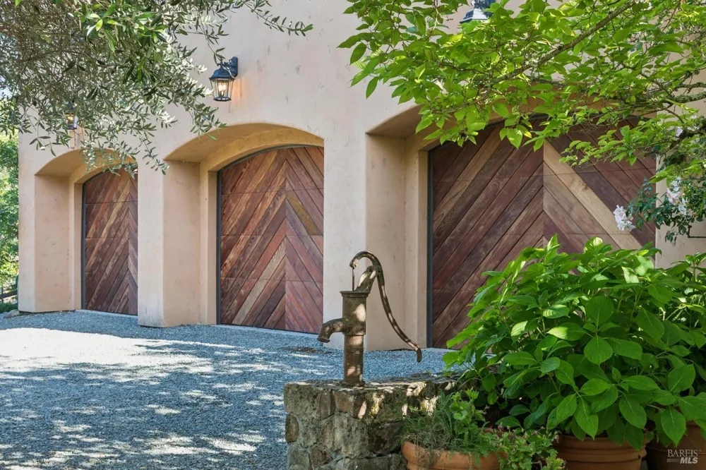 391 Crystal Springs Road St. Helena, CA 94574