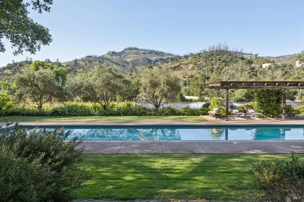 391 Crystal Springs Road St. Helena, CA 94574