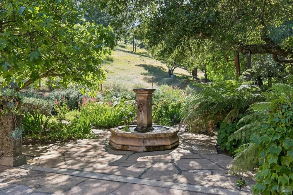 391 Crystal Springs Road St. Helena, CA 94574