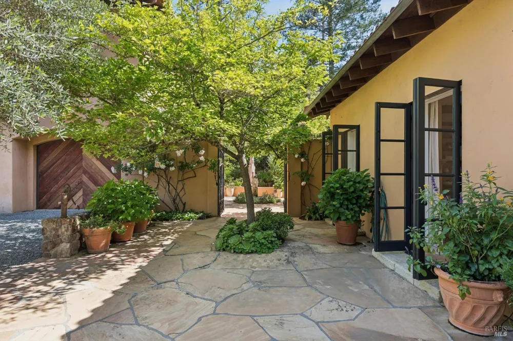 391 Crystal Springs Road St. Helena, CA 94574