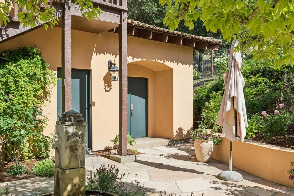 391 Crystal Springs Road St. Helena, CA 94574