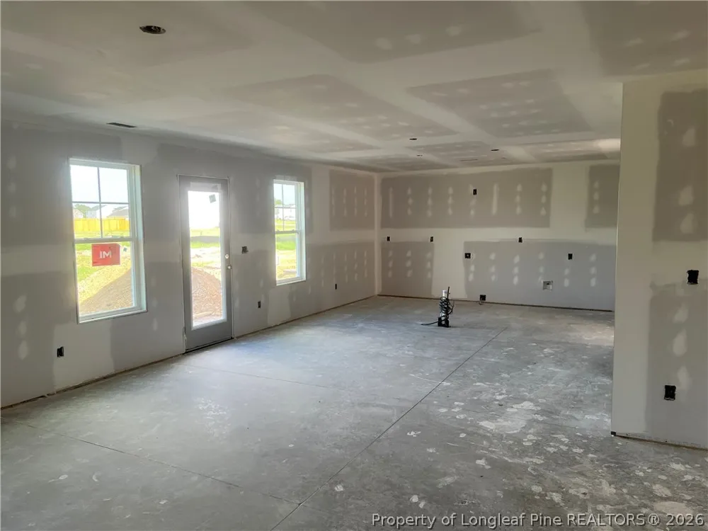 38 Coachman Lane Autryville, NC 28318