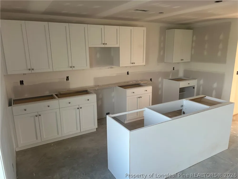 38 Coachman Lane Autryville, NC 28318