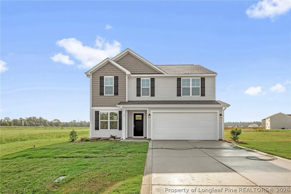 38 Coachman Lane Autryville, NC 28318