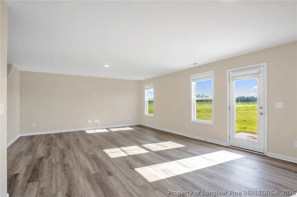 38 Coachman Lane Autryville, NC 28318