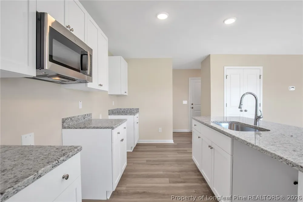 38 Coachman Lane Autryville, NC 28318