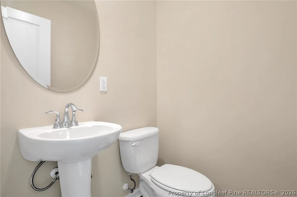 38 Coachman Lane Autryville, NC 28318