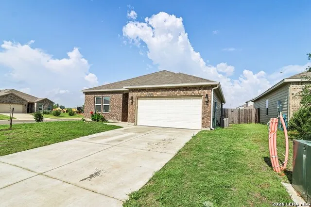 20045 Huckleberry St Lytle, TX 78052