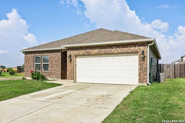 20045 Huckleberry St Lytle, TX 78052