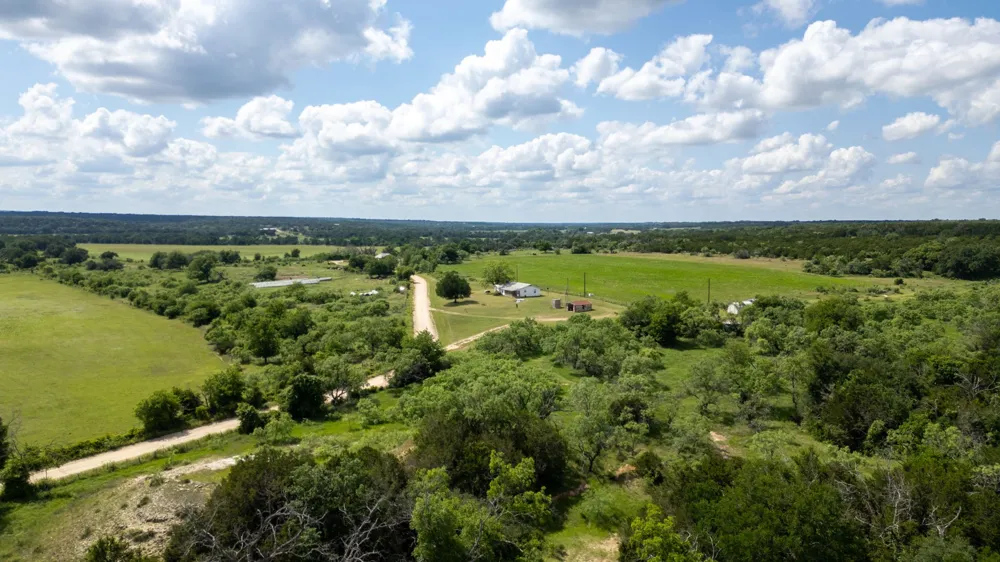 1233 County Road 434 Hamilton, TX 76531