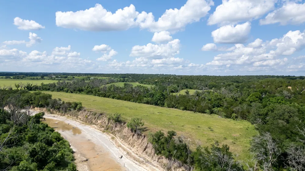 1233 County Road 434 Hamilton, TX 76531