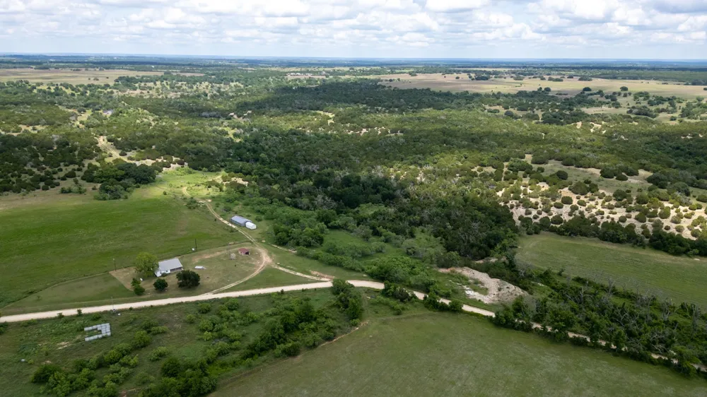 1233 County Road 434 Hamilton, TX 76531