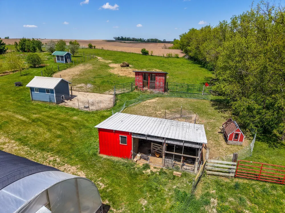 40698 Chestnut Road Lanesboro, MN 55949