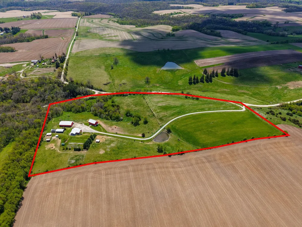 40698 Chestnut Road Lanesboro, MN 55949
