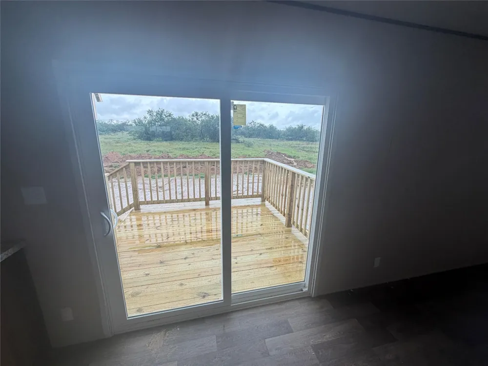 25 Cr 124 Road Floresville, TX 78114