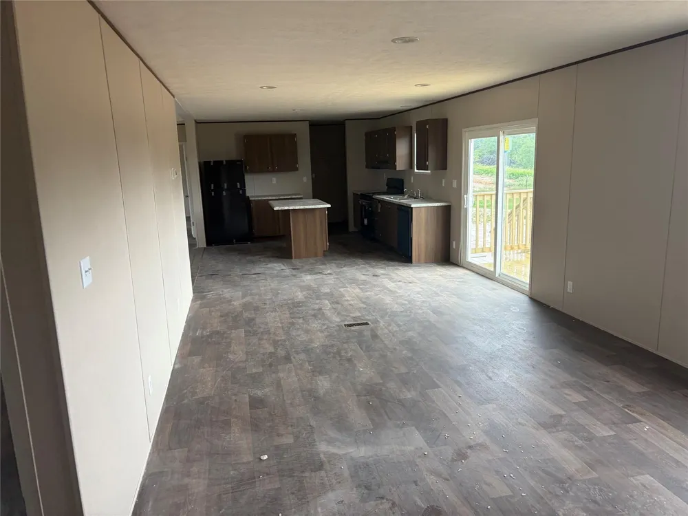 25 Cr 124 Road Floresville, TX 78114