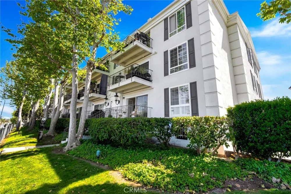 300 Cagney Lane #101 Newport Beach, CA 92663