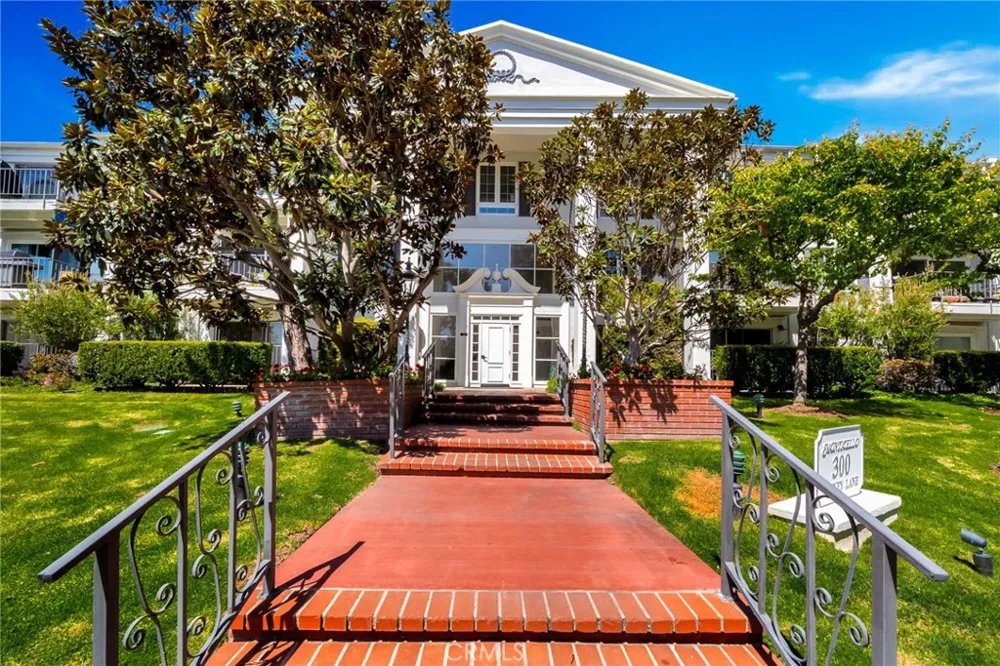 300 Cagney Lane #101 Newport Beach, CA 92663