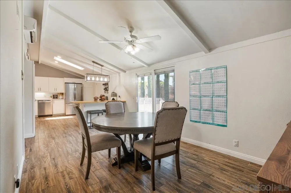 3419 S Barcelona Spring Valley, CA 91977
