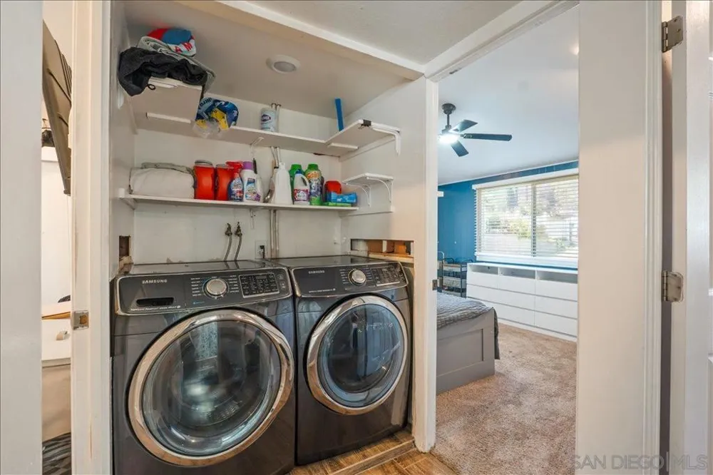 3419 S Barcelona Spring Valley, CA 91977