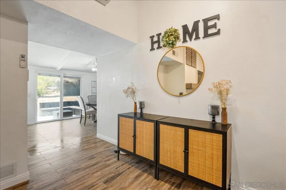 3419 S Barcelona Spring Valley, CA 91977