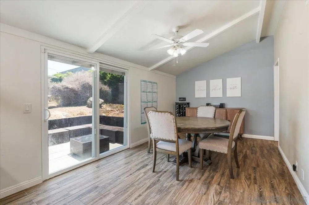 3419 S Barcelona Spring Valley, CA 91977