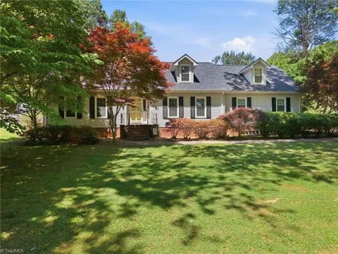 502 Camelot Drive