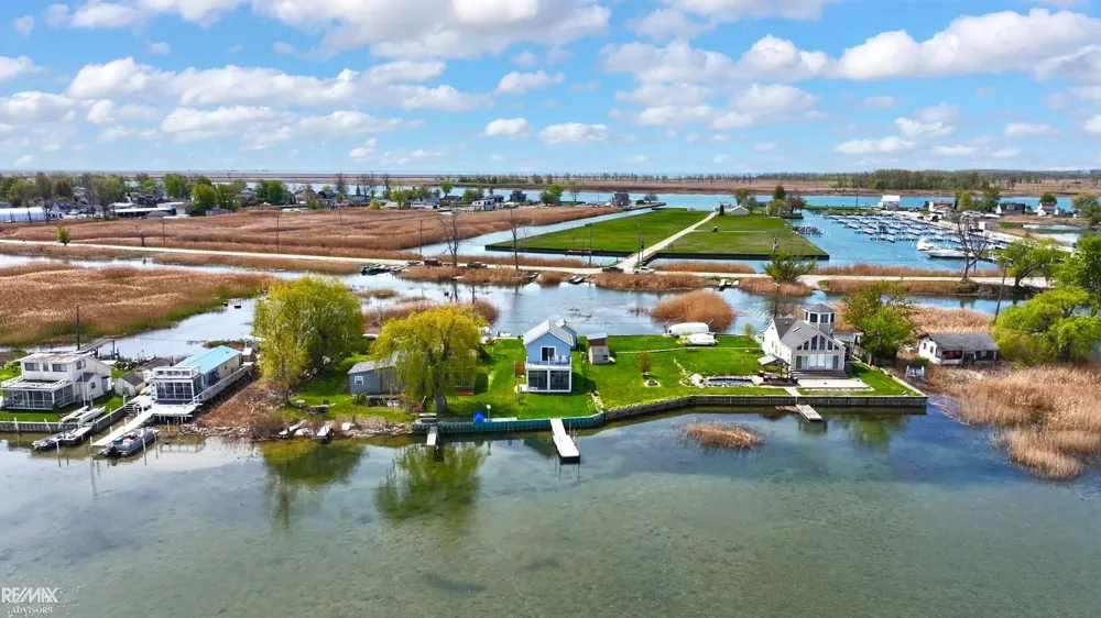 7286 South Channel Drive Clay Township, MI 48028