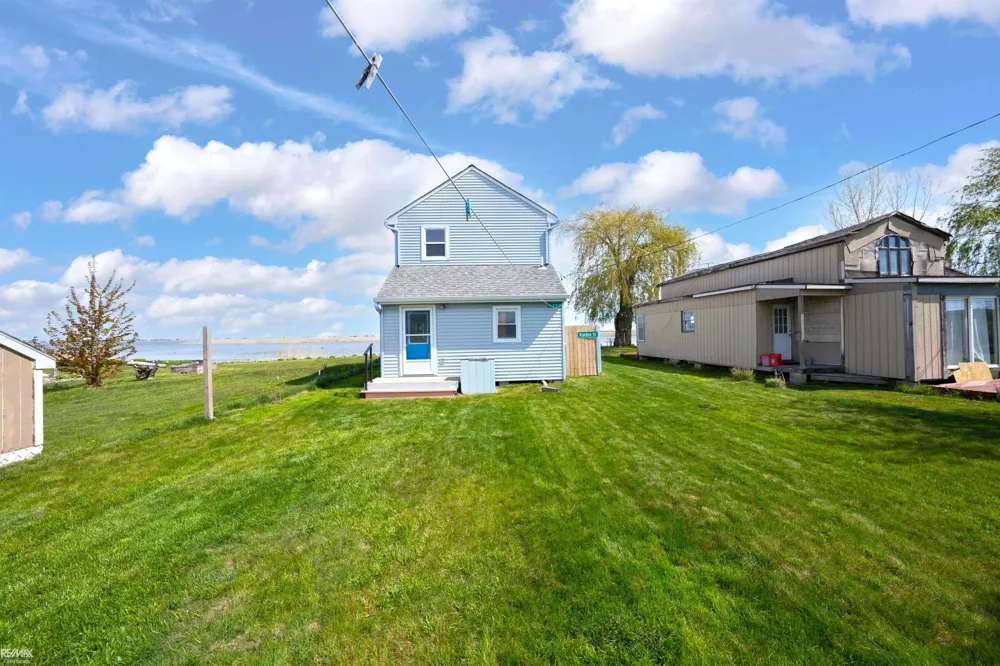 7286 South Channel Drive Clay Township, MI 48028