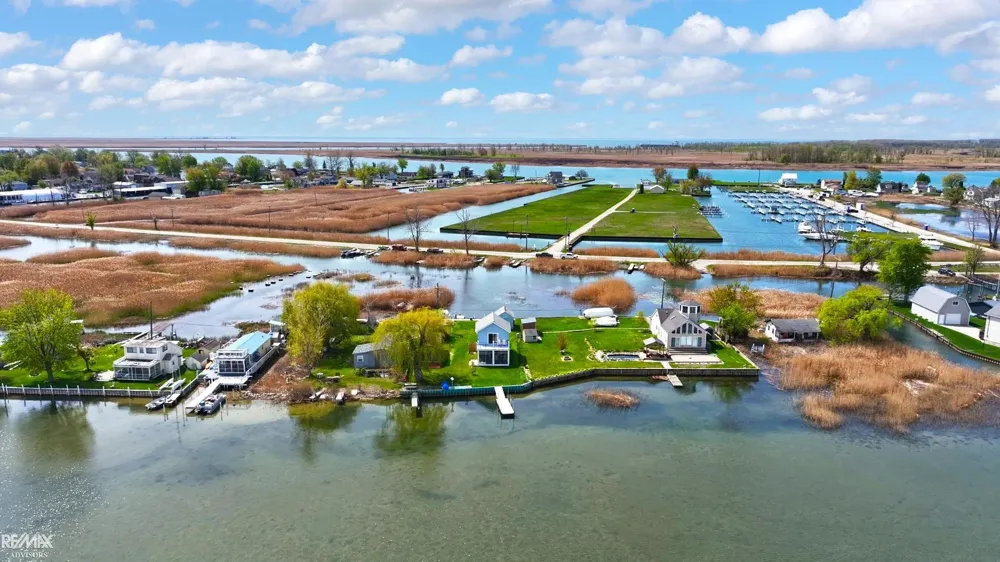 7286 South Channel Drive Clay Township, MI 48028