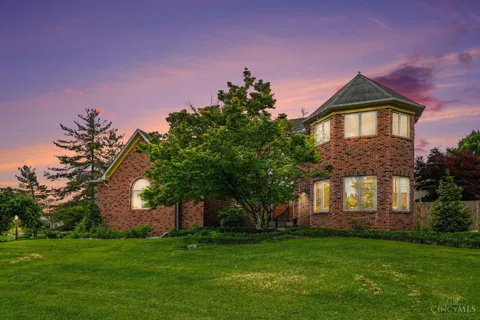 5912 Bridgeview Court