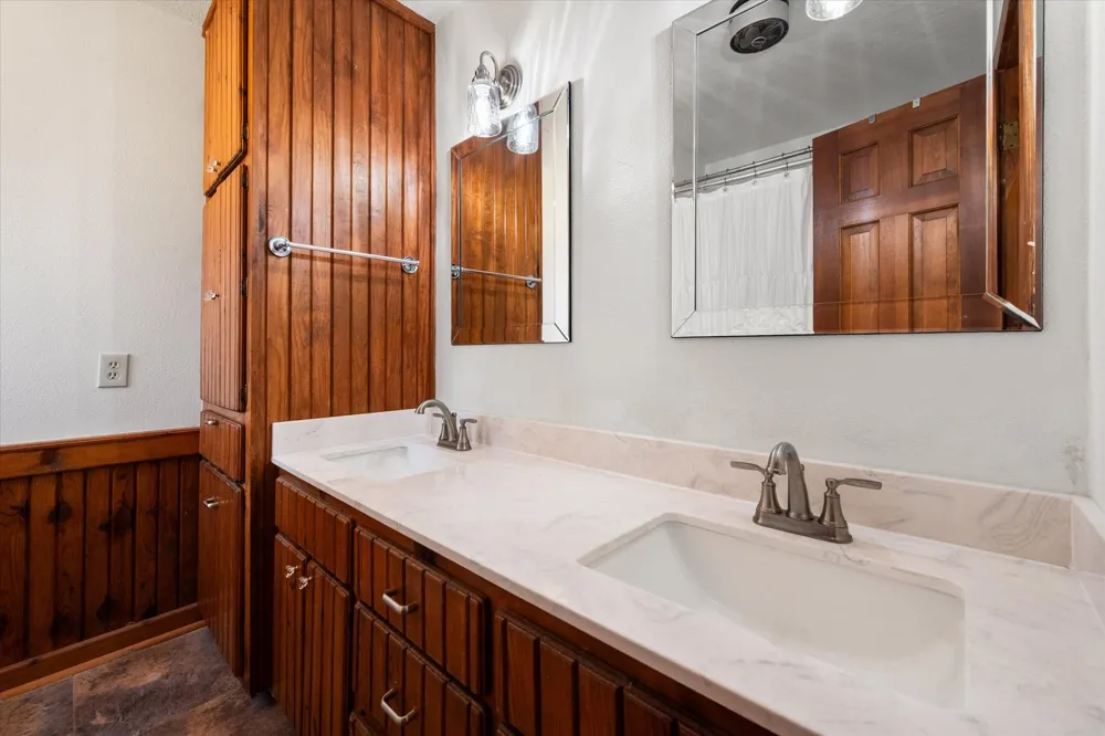 377 Southern Oaks Drive Streetman, TX 75859