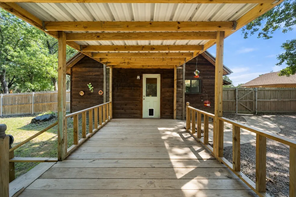377 Southern Oaks Drive Streetman, TX 75859