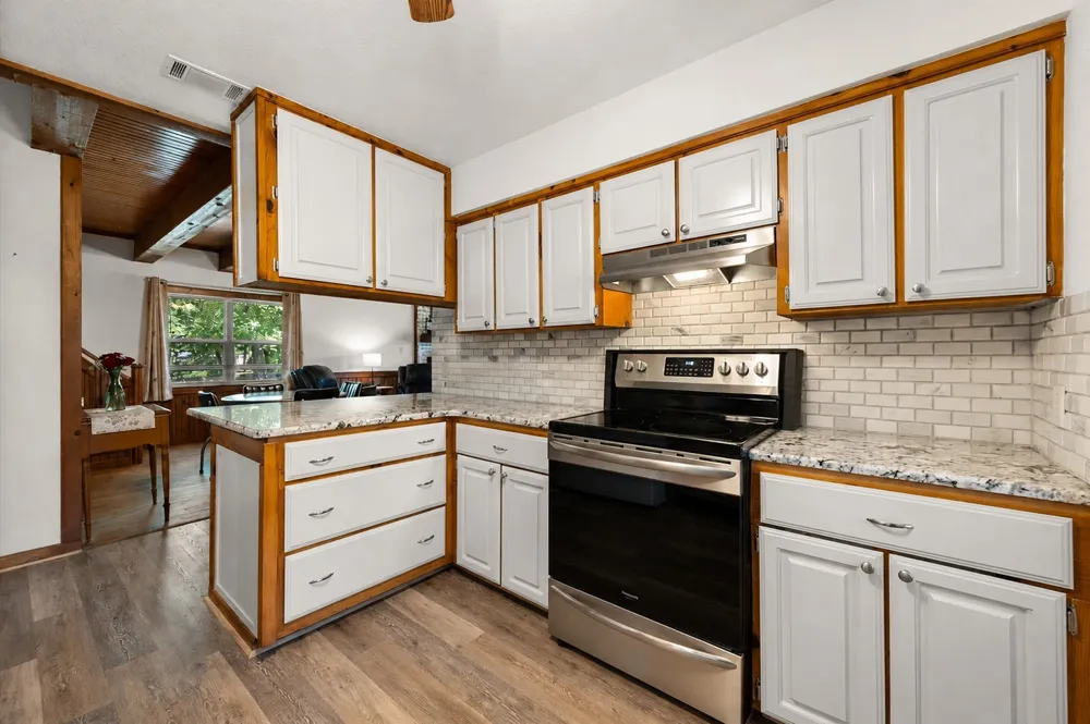 377 Southern Oaks Drive Streetman, TX 75859