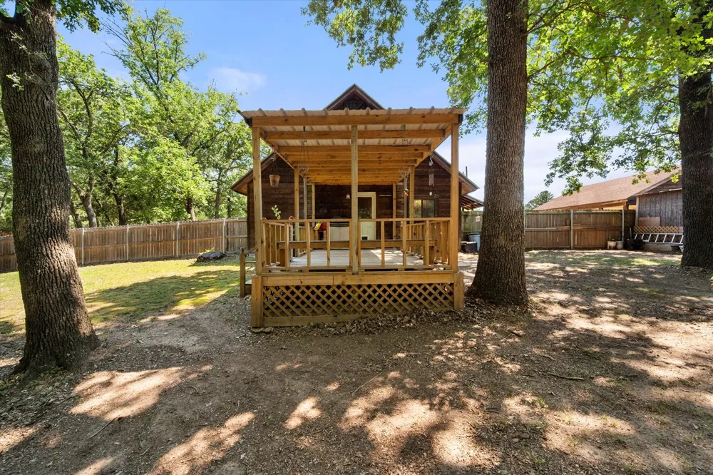 377 Southern Oaks Drive Streetman, TX 75859