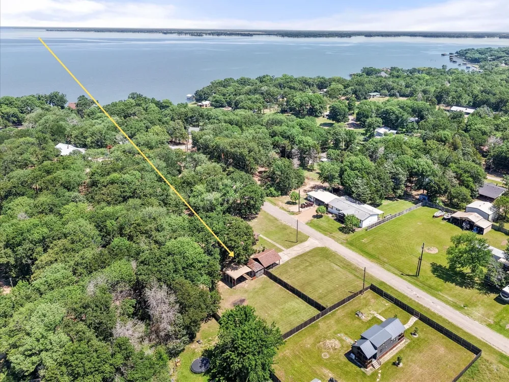 377 Southern Oaks Drive Streetman, TX 75859
