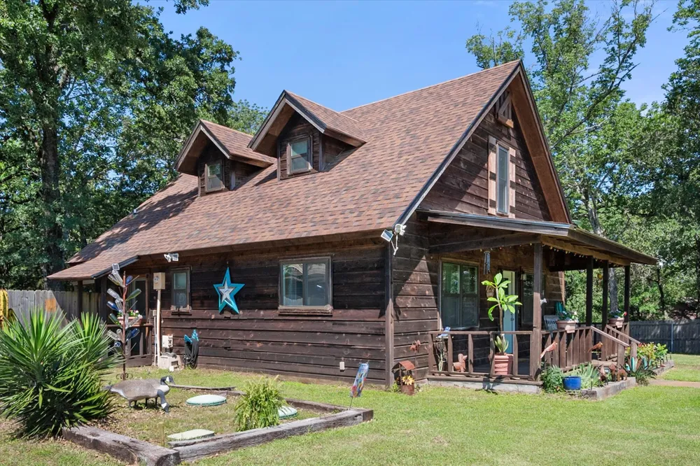 377 Southern Oaks Drive Streetman, TX 75859