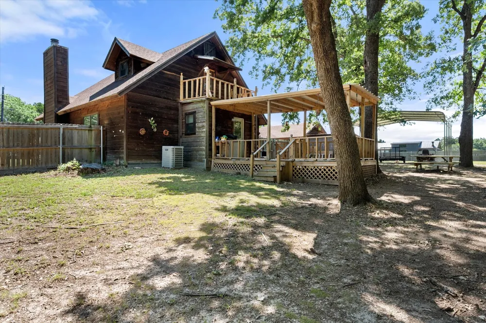 377 Southern Oaks Drive Streetman, TX 75859